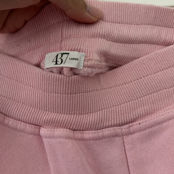 437 Pink Sweatpants - Picture 3 of 4